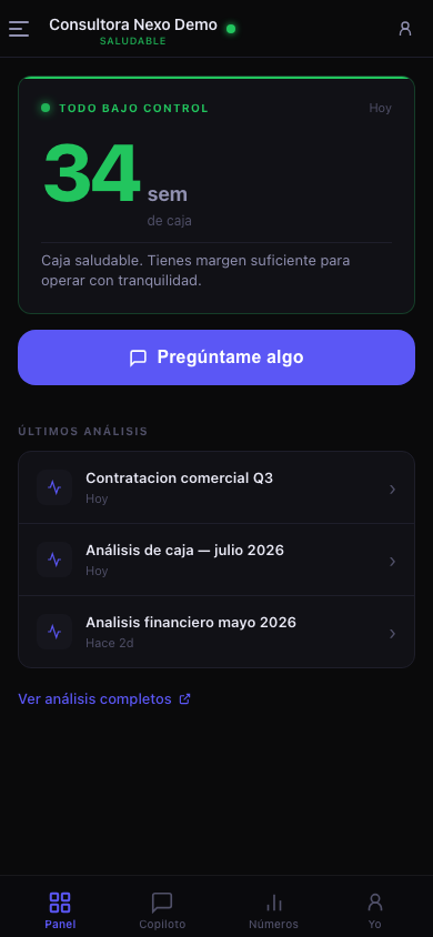 App móvil instalable de Stratum CFO mostrando el mismo contexto financiero de la empresa